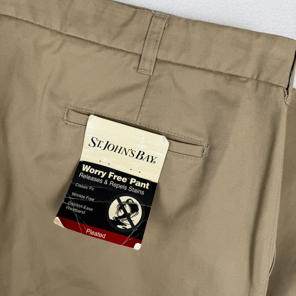 NEW St Johns Bay Mens 44x32 Worry Free Pants Pleated Khaki Tan Classic Fit Chino